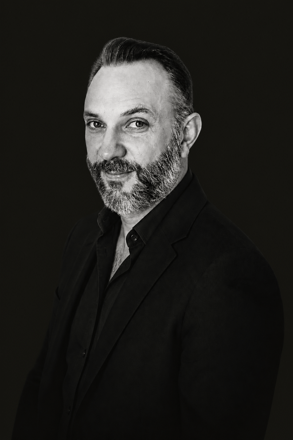 Portrait d’Arnaud Marchal, consultant SEO et rédacteur web automobile